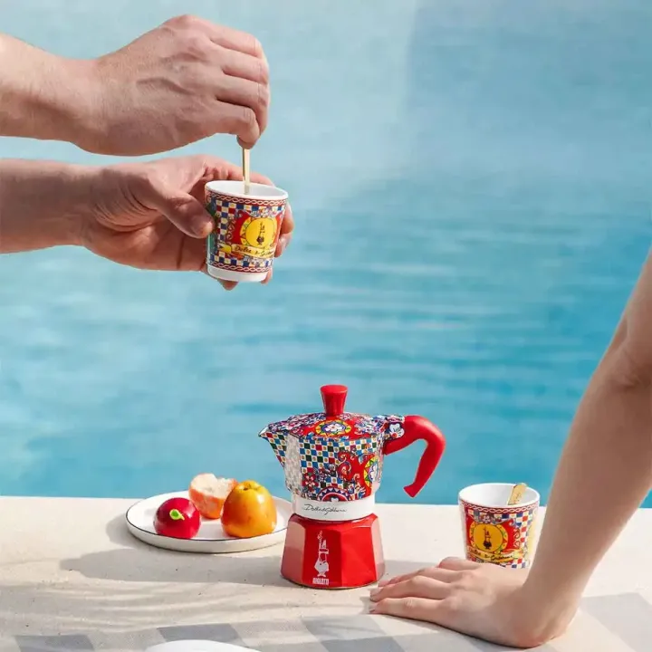 Bialetti - Set Moka Express Carretto Siciliano 2 vasitos de porcelana y 2 paletitas doradas